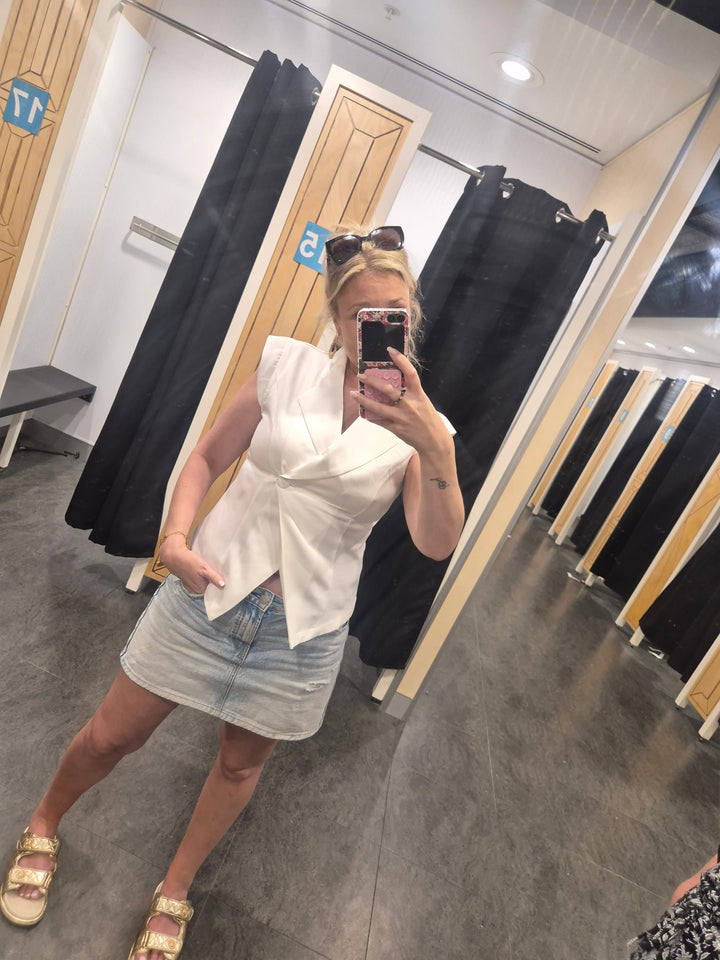 Emma White top