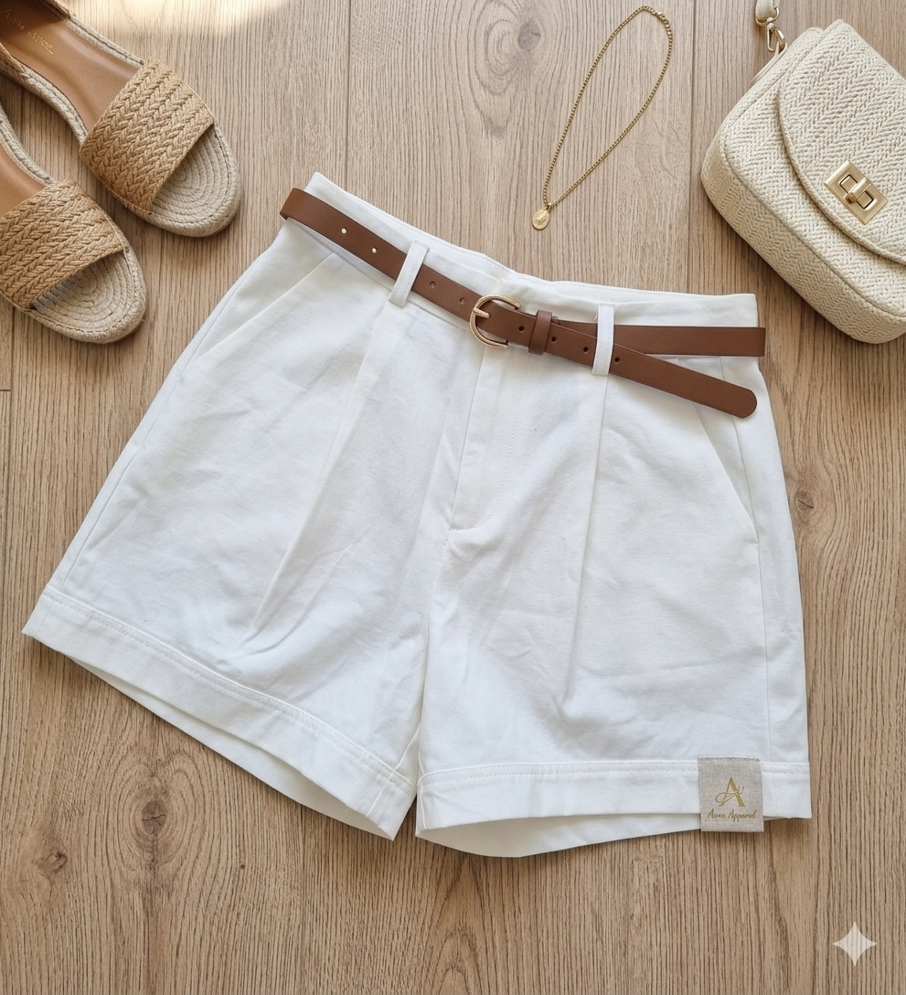 Witte short met riempje